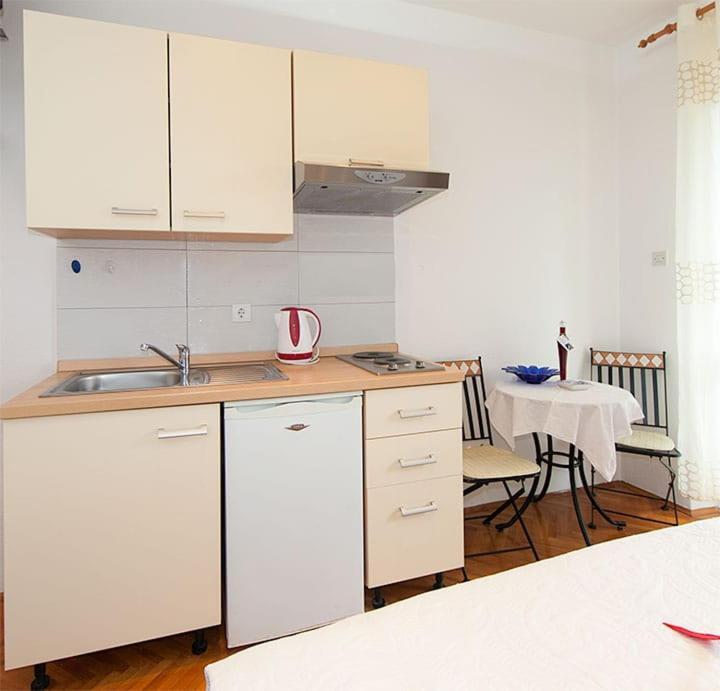 Apartmani Saric Tucepi Exterior photo